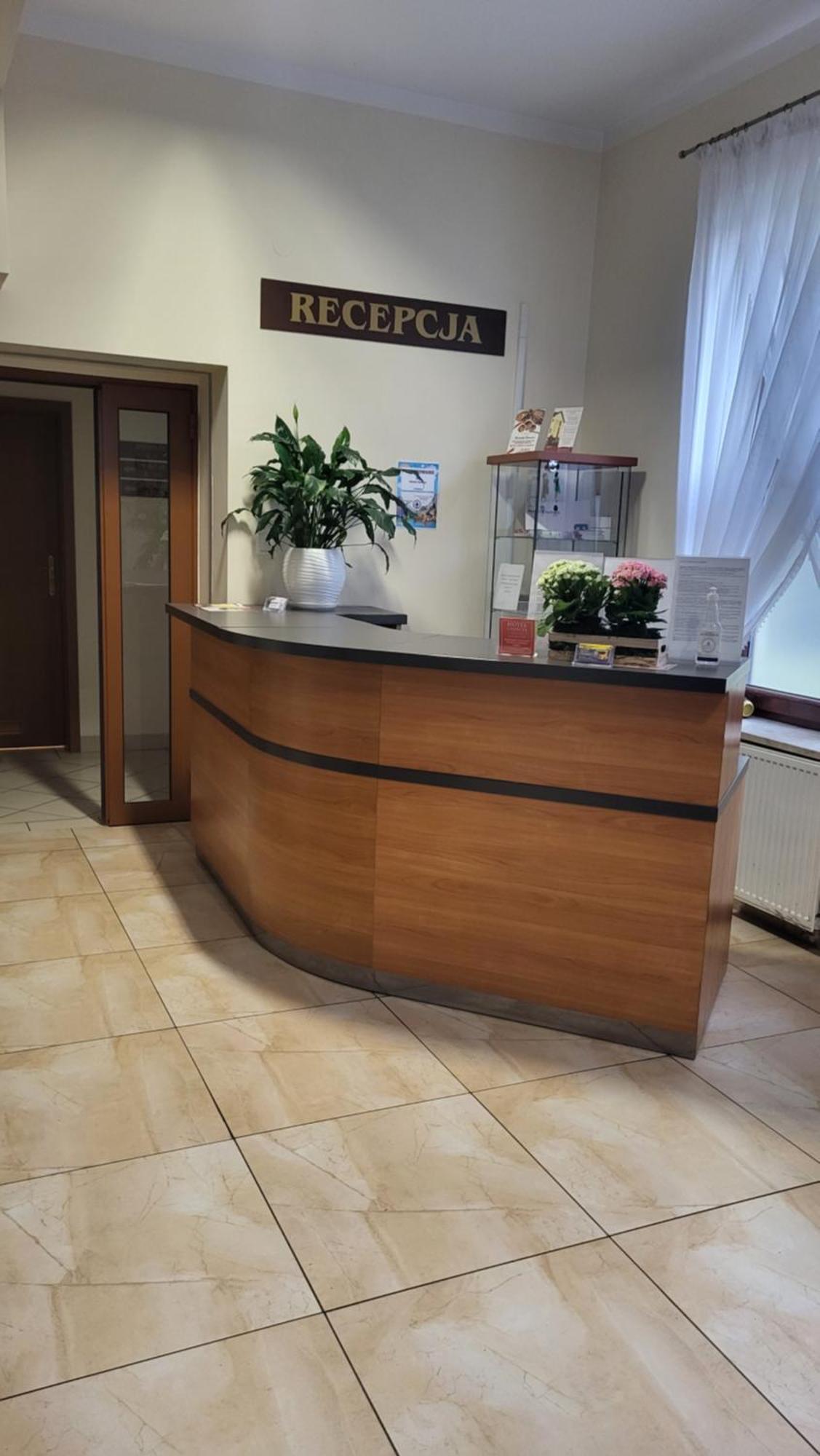 Hotel Chancza Spa & Restauracja Rakow  Екстериор снимка